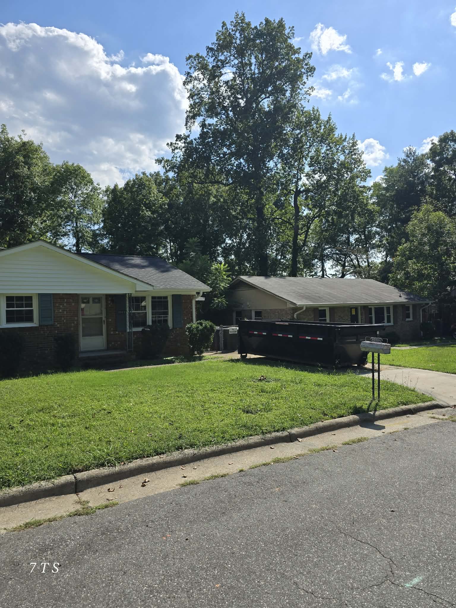 Project 15-Yard Residential Dumpster Deal for Archdale, Trinity, Sophia and Thomasville image
